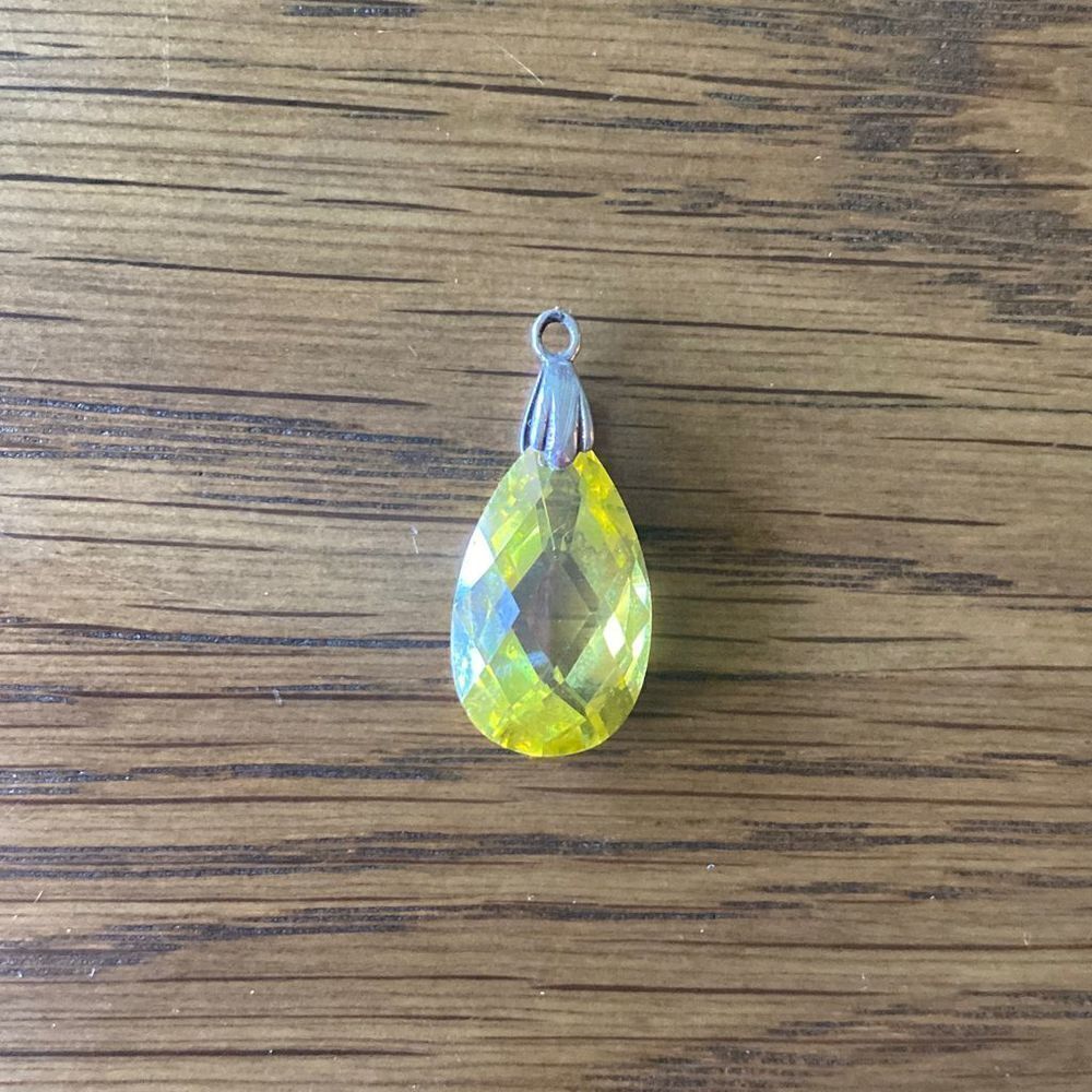 Yellow and black stone pendant - Picture 3 of 4